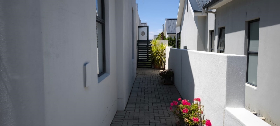 3 Bedroom Property for Sale in Sitari Country Estate Western Cape